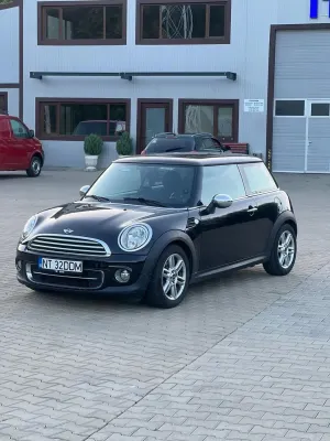 Mini Cooper Standard 2011