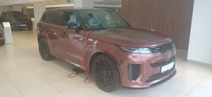 Land Rover Range Rover Sport 4.4 V8 P635 MHEV SV 2025