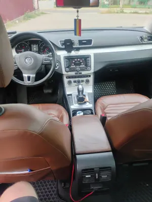 Volkswagen Passat B7 [2010 - 2014] 2.0 TDI DSG BlueMotion Technology Comfortline 2012
