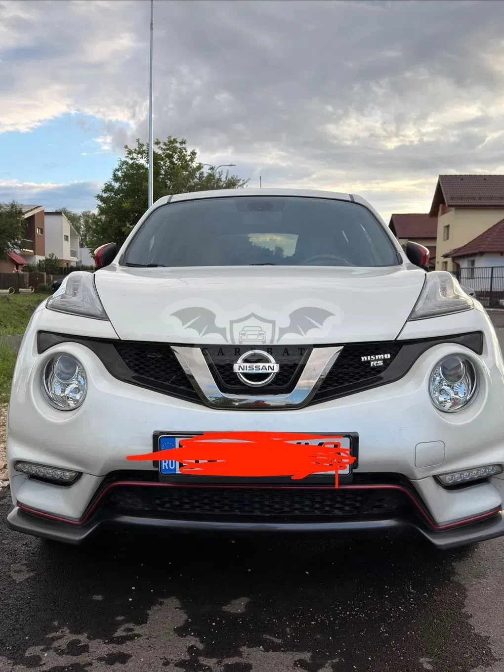Nissan Juke I [2010 - 2019] 1.6L DIG-T X-TRONIC-M8 4X4 Nismo RS 2015