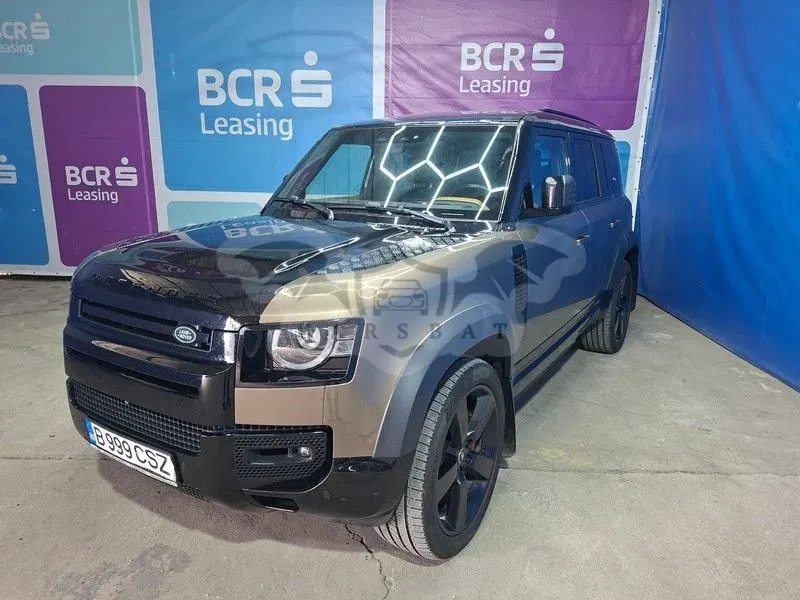 Land Rover Defender 2021