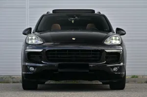 Porsche Cayenne 3.0 L 2016