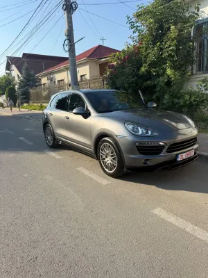 Porsche Cayenne 2012