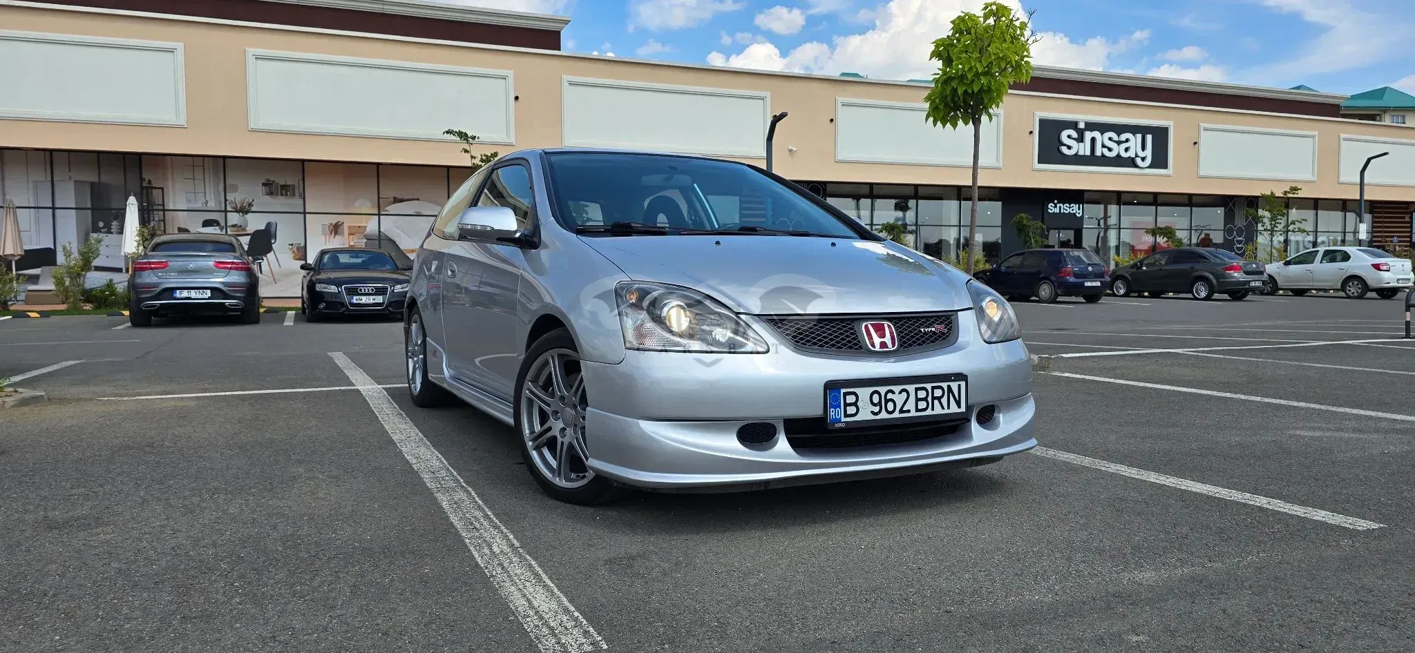 Honda Civic 2.0i 3 Door Type-R VTEC 2004