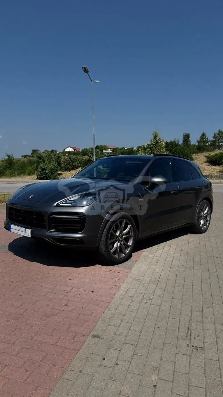 Porsche Cayenne Tiptronic S Platinum Edition 2023