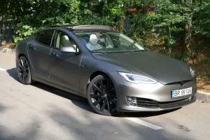 Tesla Model S 2018