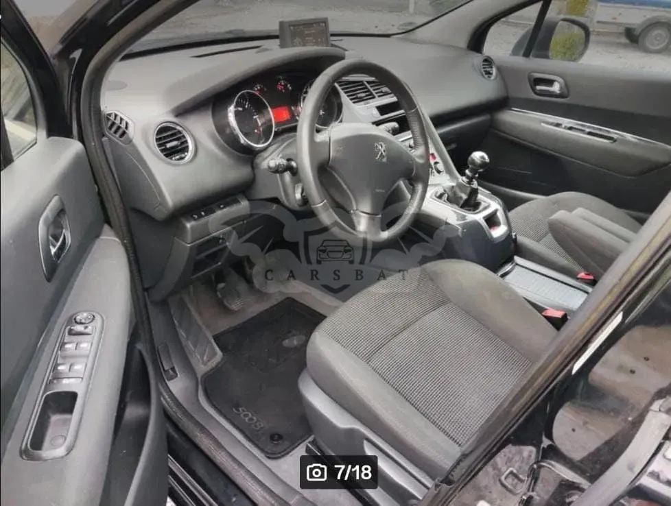 Peugeot 5008 I [2009 - 2017] 2.0 HDI FAP Active 2014