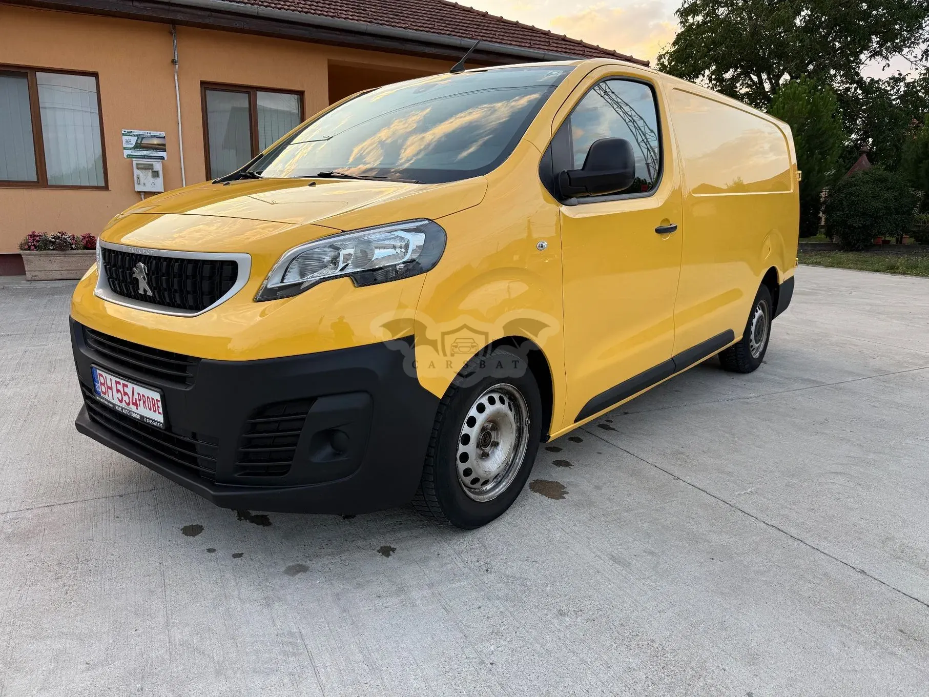 Peugeot Expert Combi L2H1 1.6 BlueHDI 2018