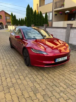 Tesla Model 3 Long Range AWD Premium 2024