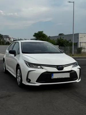 Toyota Corolla 1.8 HSD Business 2025
