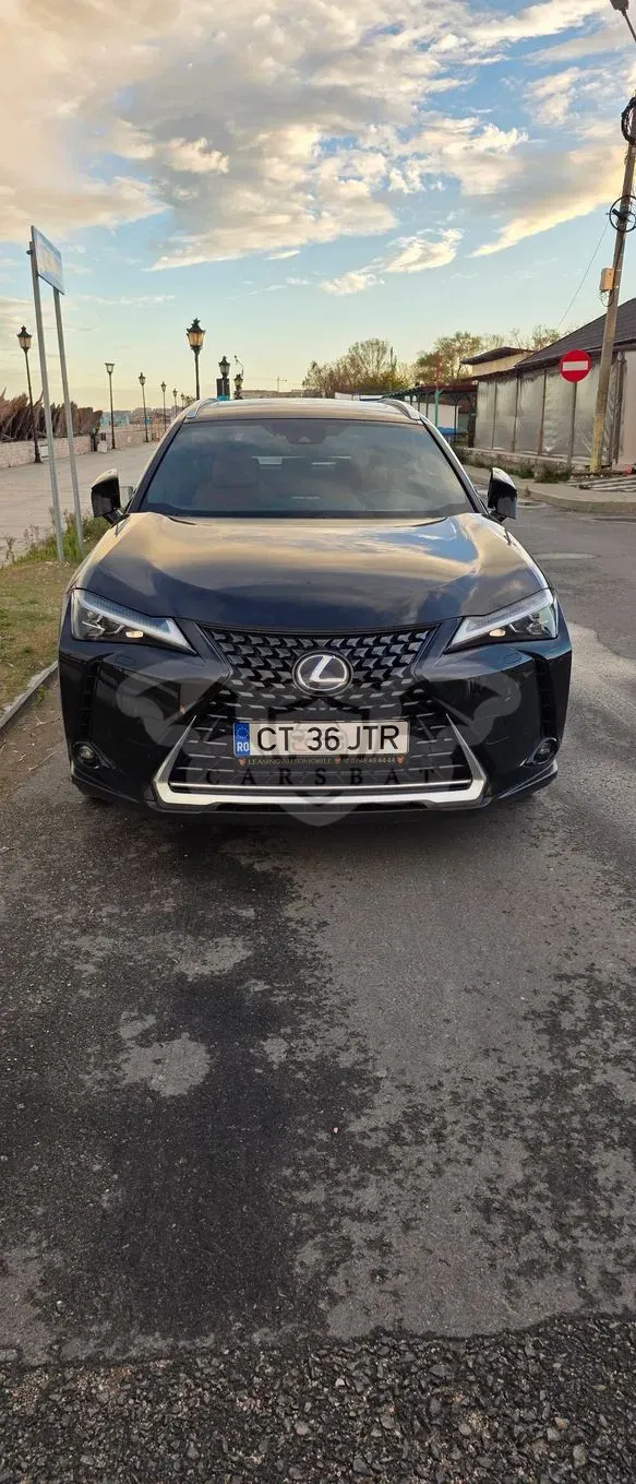 Lexus UX 250h 2.0L HEV 20H- (178 HP) 4X4 CVT Luxury 2021