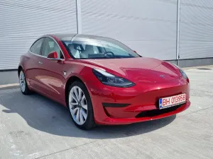 Tesla Model 3 2020