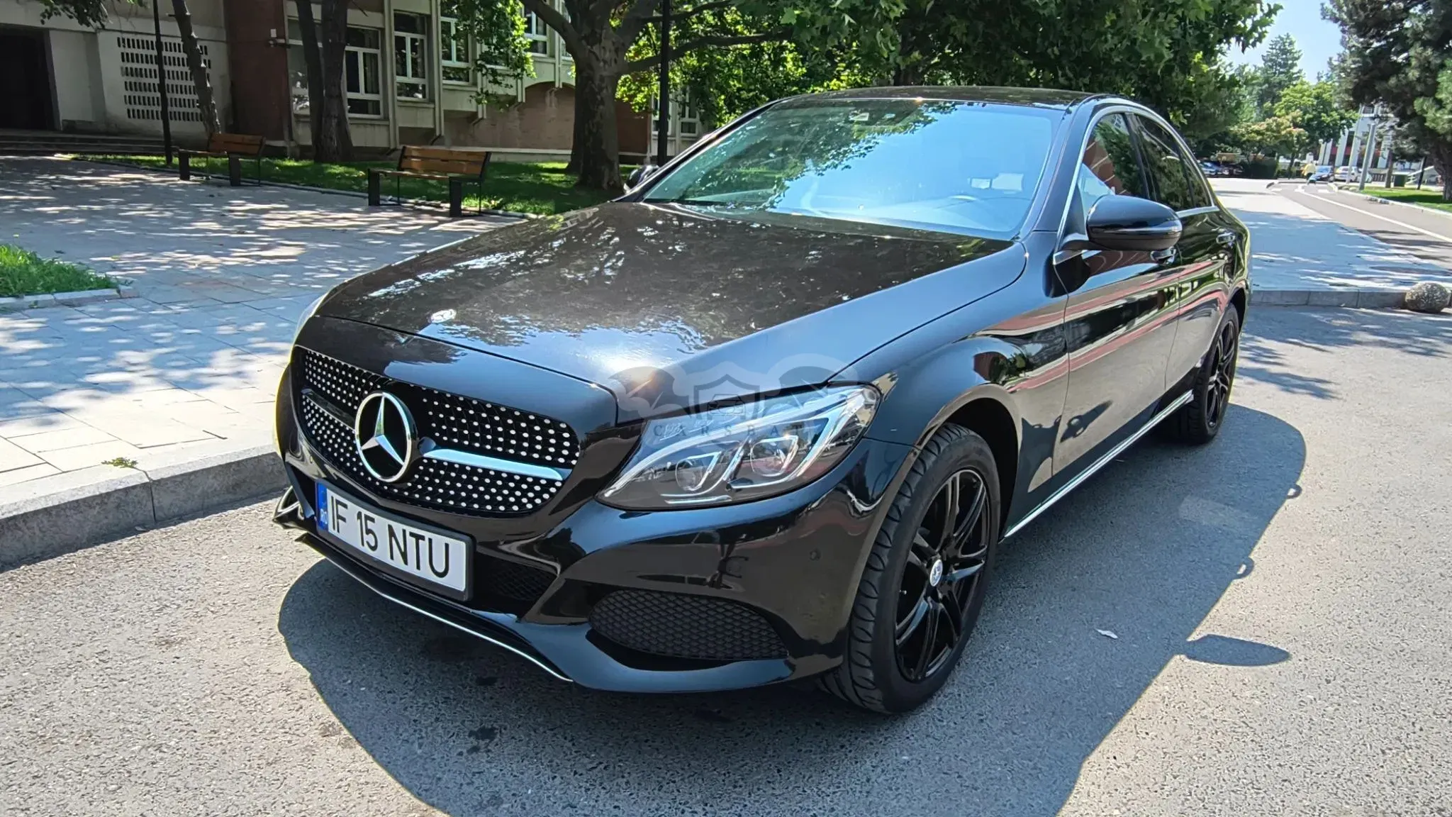 Mercedes-Benz C W205 [2014 - 2021] 350 e 7G-TRONIC Avantgarde 2015