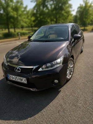 Lexus CT 200h Aut. Luxury 2012