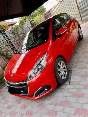 Peugeot 208 I [2012 - 2019] 1.2 L PureTech Active 2018