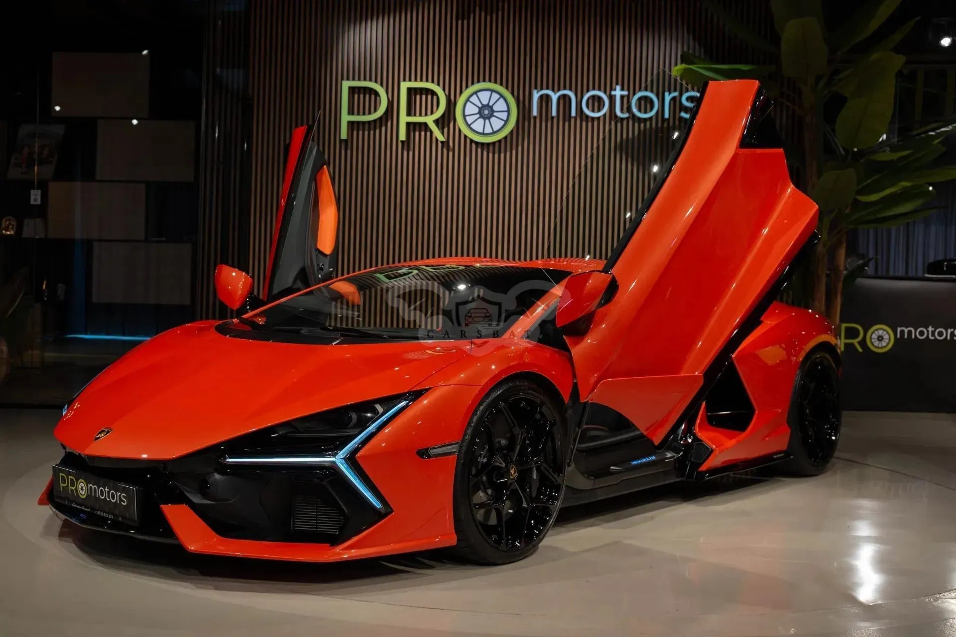 Lamborghini Revuelto 2025