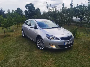 Opel Astra J [2009 - 2018] 1.4 Turbo Cosmo 2010