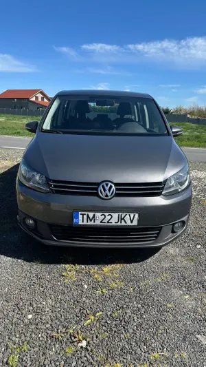 Volkswagen Touran 1.6 TDI BlueMotion Technology Trendline 2012
