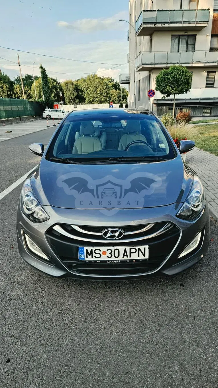 Hyundai i30 II [2011 - 2017] 1.6 CRDI Automatik Style 2013