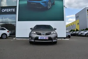 Toyota Auris 1.8 L VVT-i Luna 2014