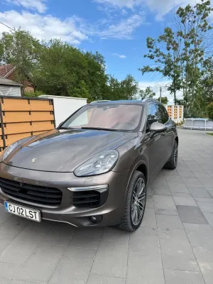 Porsche Cayenne 2015
