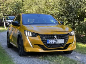 Peugeot 208 1.2 L PureTech STT EAT8 GT Pack 2021