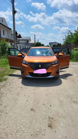 Peugeot 2008 II [2019 - Prezent] 1.2 L PureTech STT EAT8 Allure 2020