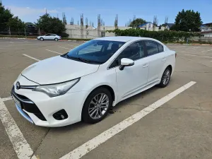 Toyota Avensis III [2009 - 2018] 2.0 D-4D Executive Terracotta 2017