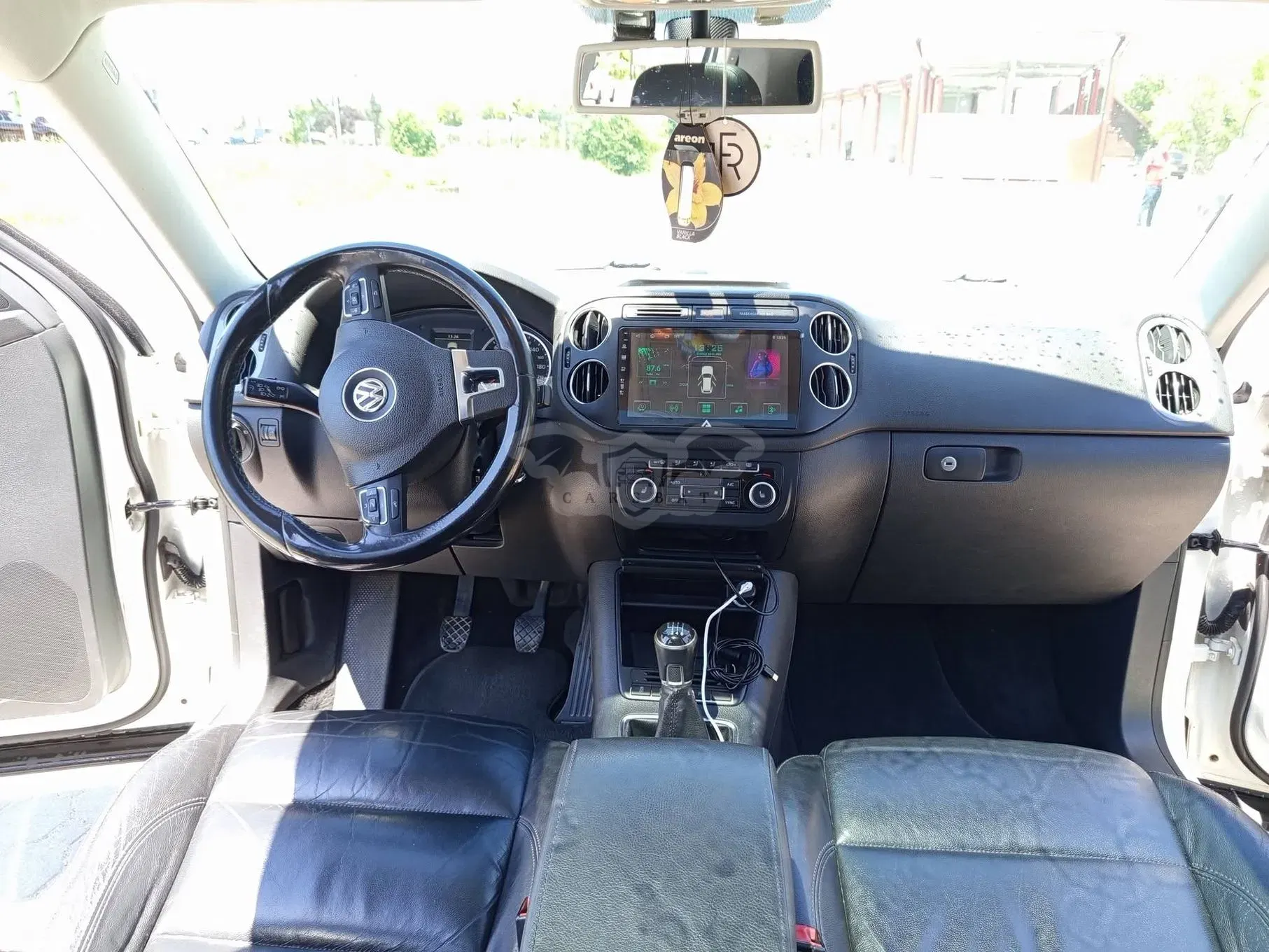 Volkswagen Tiguan 2.0 TDI DPF BlueMotion Technology Exclusive 2013