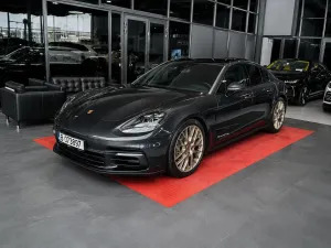 Porsche Panamera 4 2020