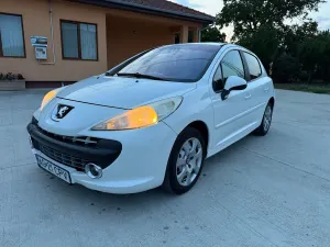Peugeot 207 1.6HDI Feline 2006
