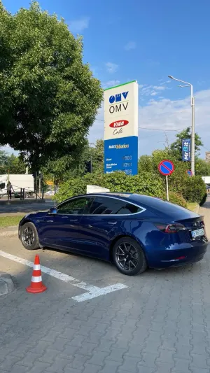 Tesla Model 3 Standard Reichweite Plus Hinterradantrieb 2020