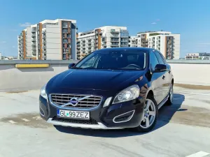 Volvo V60 I [2010 - 2018] D5 Geartronic Momentum 2011