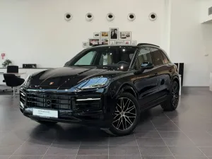 Porsche Cayenne Standard 2025