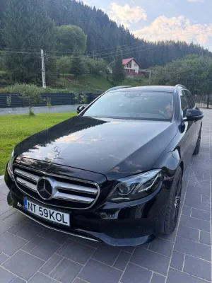 Mercedes-Benz E W213 [2016 - 2023] 220 d T-Modell 4MATIC Aut 2018