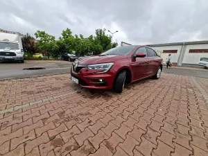 Renault Megane TCe 140 EDC GPF Equilibre 2025