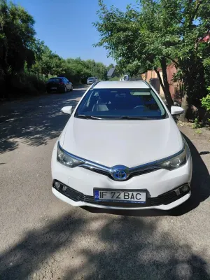 Toyota Auris II [2012 - 2018] 1.8 L VVT-i Luna 2017