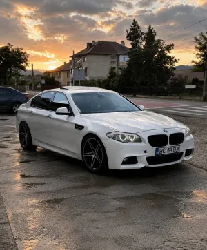 BMW 5 Series F10/F11/F07 [2010 - 2017] 535i xDrive 2011
