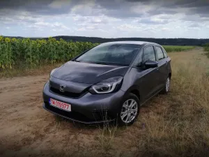 Honda Jazz III [2020 - Prezent] e:HEV 1.5 i-MMD Executive Style 2021