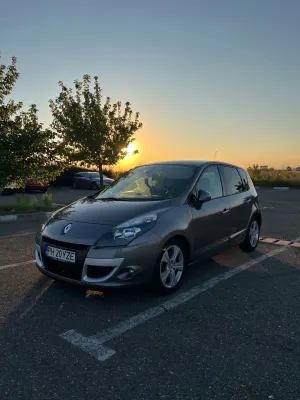 Renault Scenic 1.5dCi Dynamique 2011
