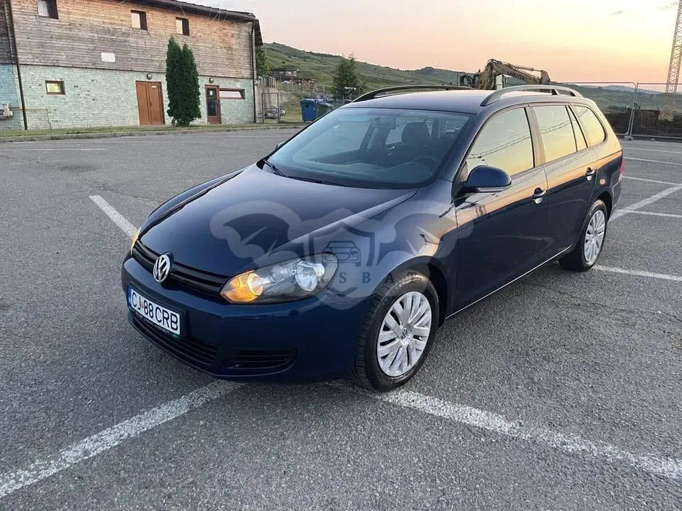 Volkswagen Golf VI [2008 -2013] 1.6 TDI DPF BlueMotion Technology Trendline 2011