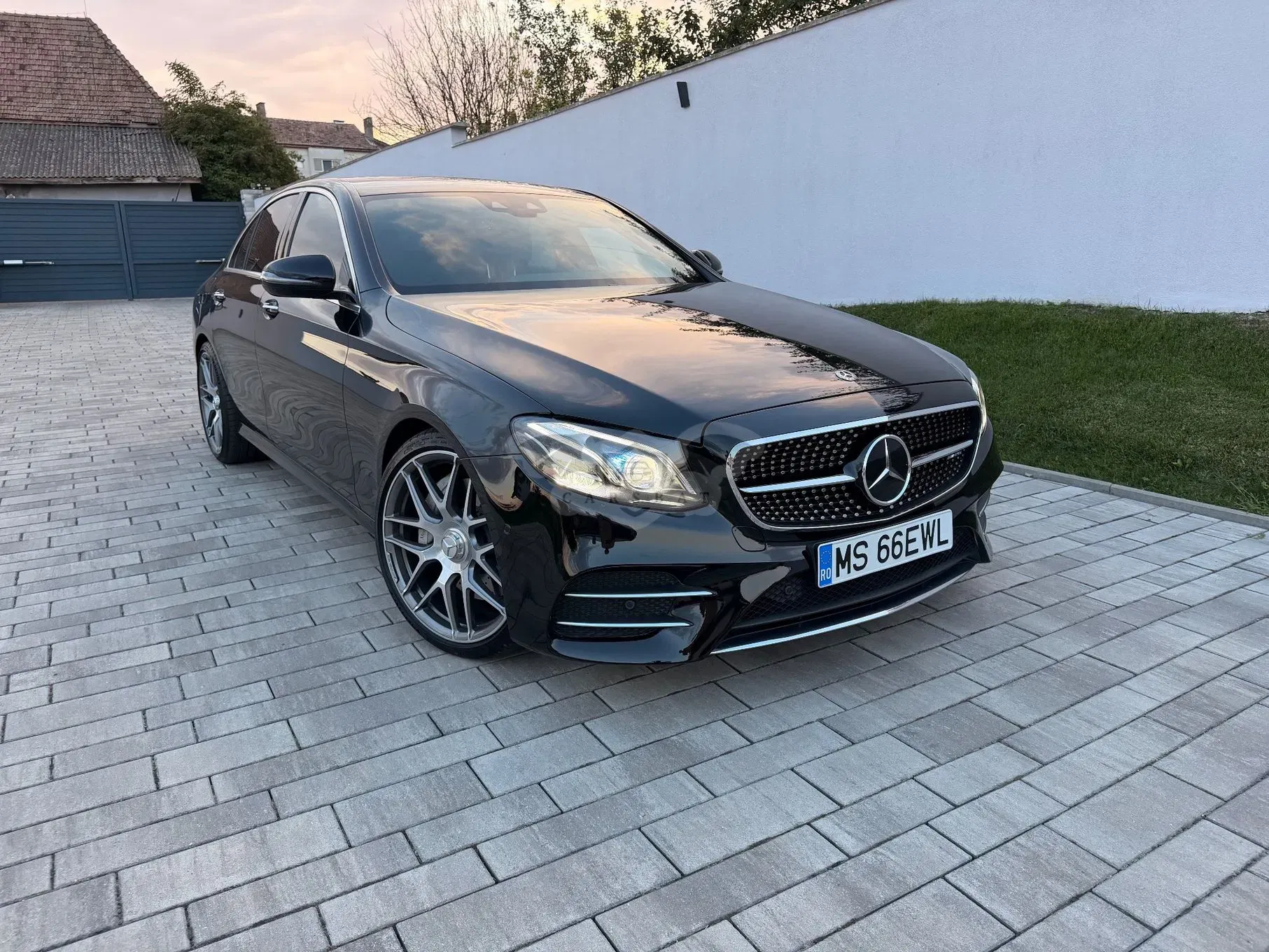 Mercedes-Benz E W213 [2016 - 2023] 400 d 4MATIC 9G-TRONIC AMG Line 2019