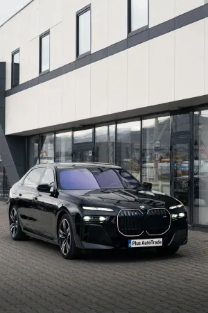 BMW 7 Series 745Le xDrive AT PHEV 2023