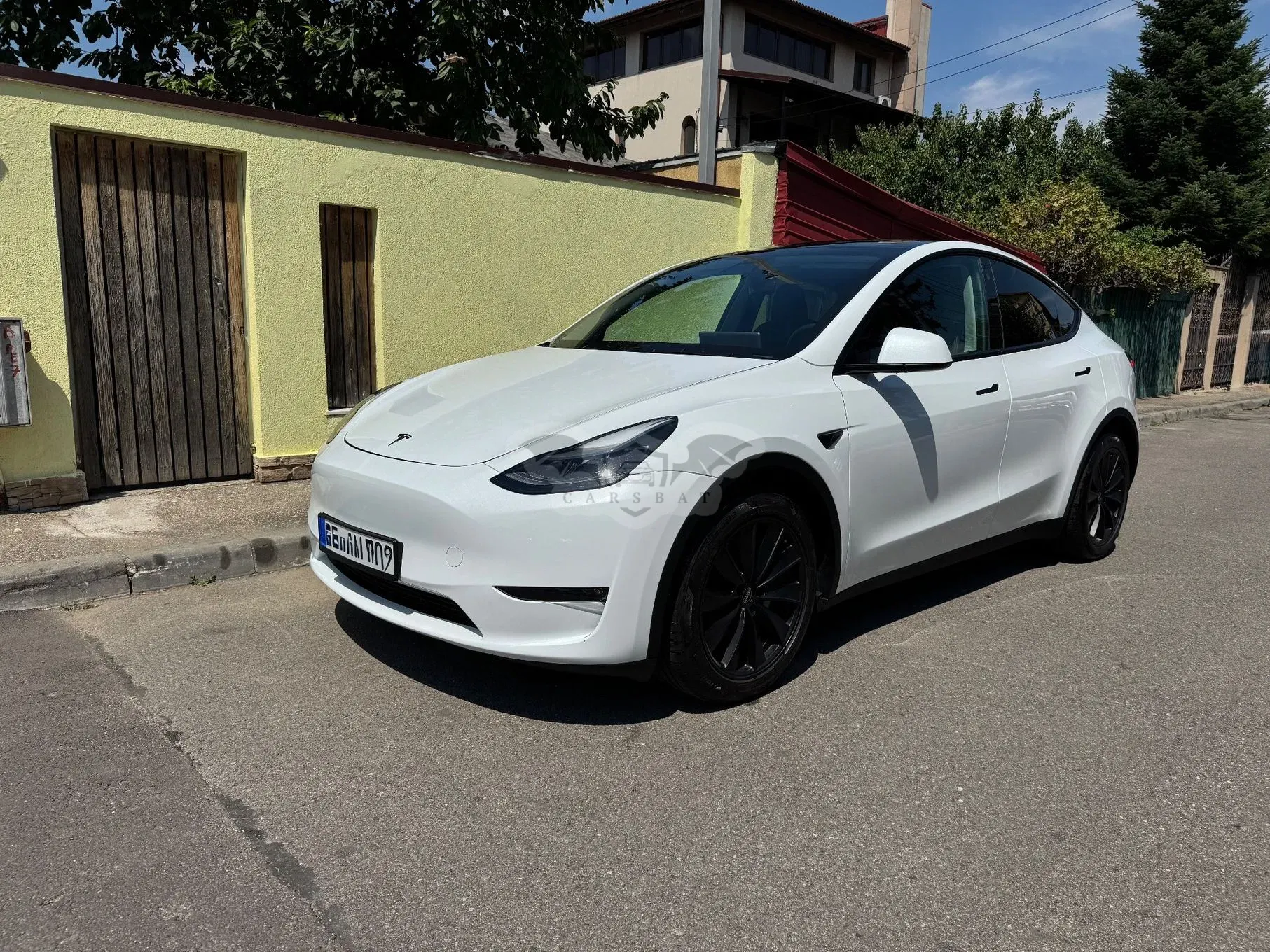 Tesla Model Y 2023