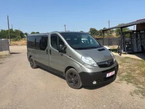 Opel Vivaro L2H1 2011