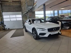 Volvo V60 II [2018 - Prezent] D4 AWD Momentum Pro 2020