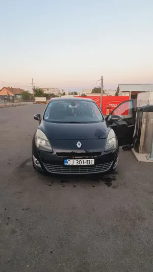 Renault Scenic III [2009 - 2016] 1.9dCi Privilege 2009