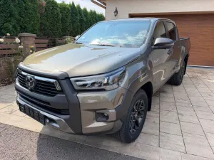 Toyota Hilux 2.8D MHEV Double Cab 6AT AWD Invincible 2026