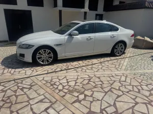 Jaguar XF 20d RWD Prestige 2016
