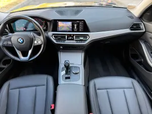BMW 3 Series 320i AT 2019